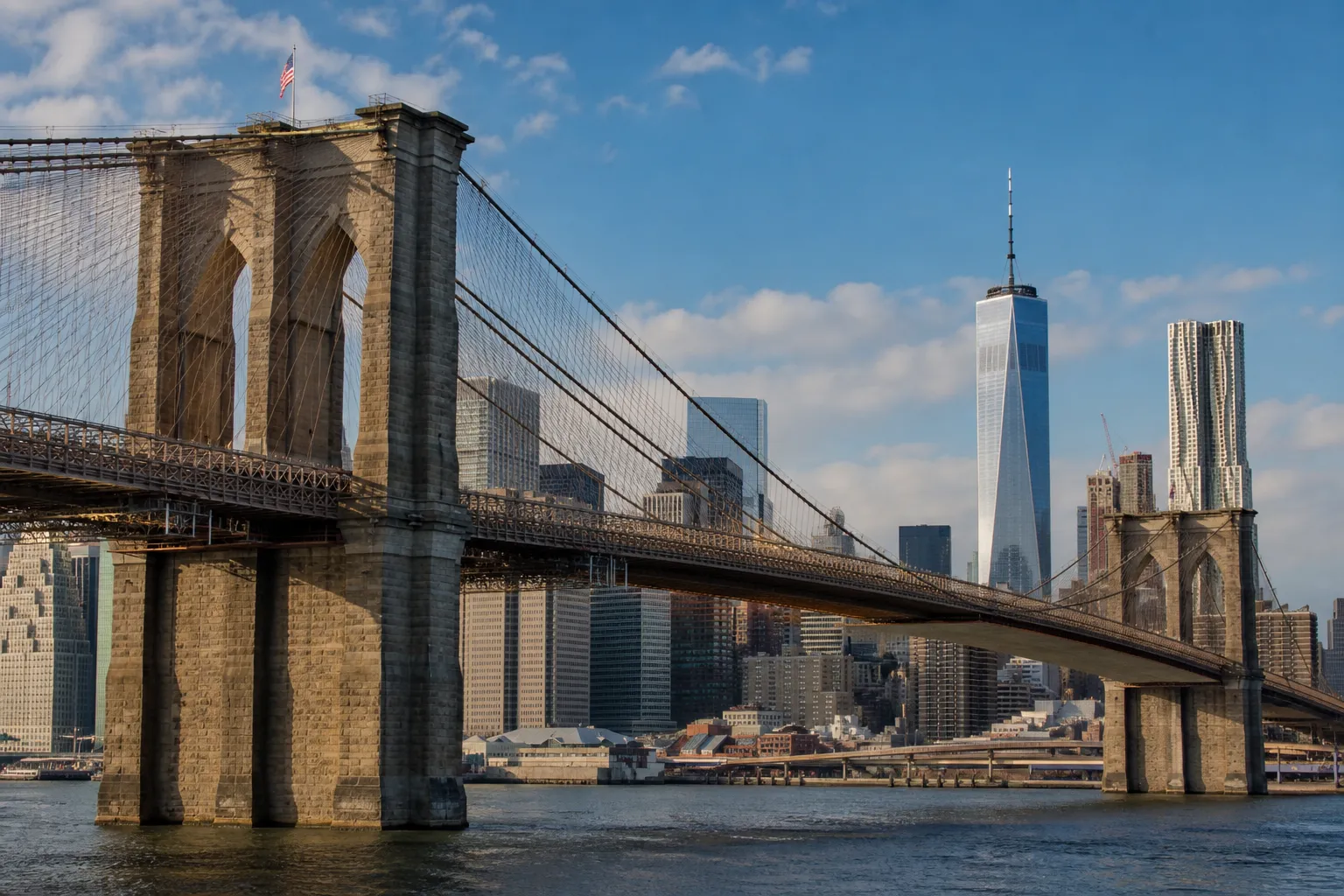 New York City skyline with the Brooklyn Bridge and Lower Manhattan
